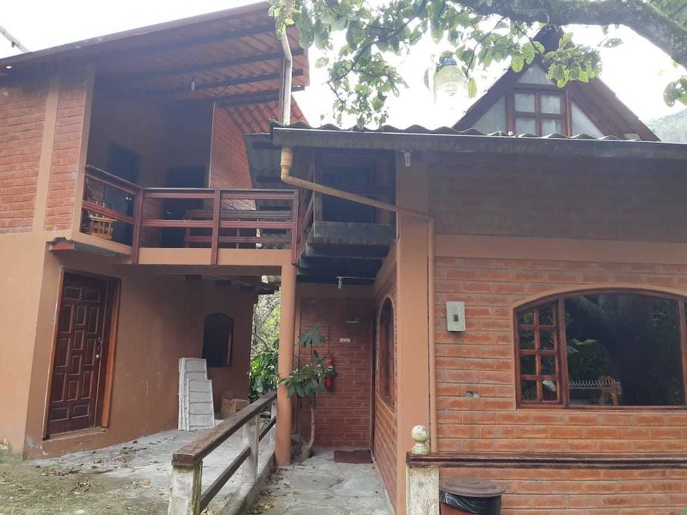 Hotel El Pedron Hotel - Image 1