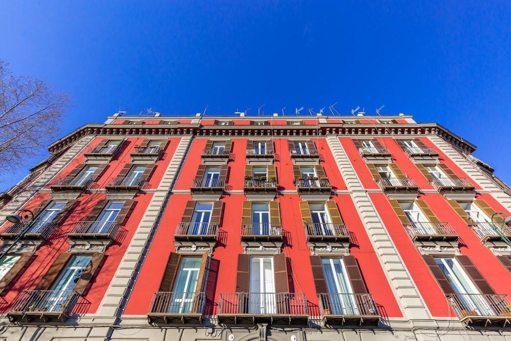 Vittorio Emanuele Modern Apartment I by Wonderful Italy