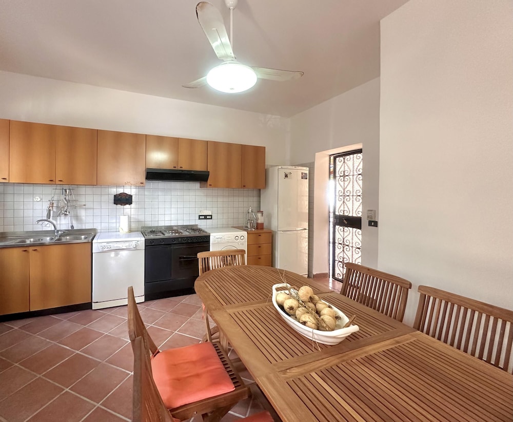 Villa Cassia in Fontane Bianche view 5