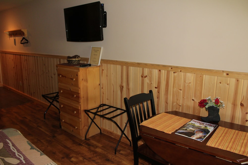 Methow River Lodge & Cabins