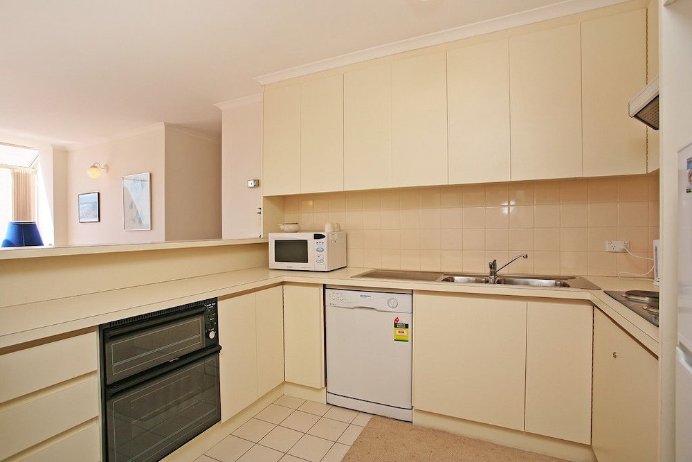 Two Bays Apartments