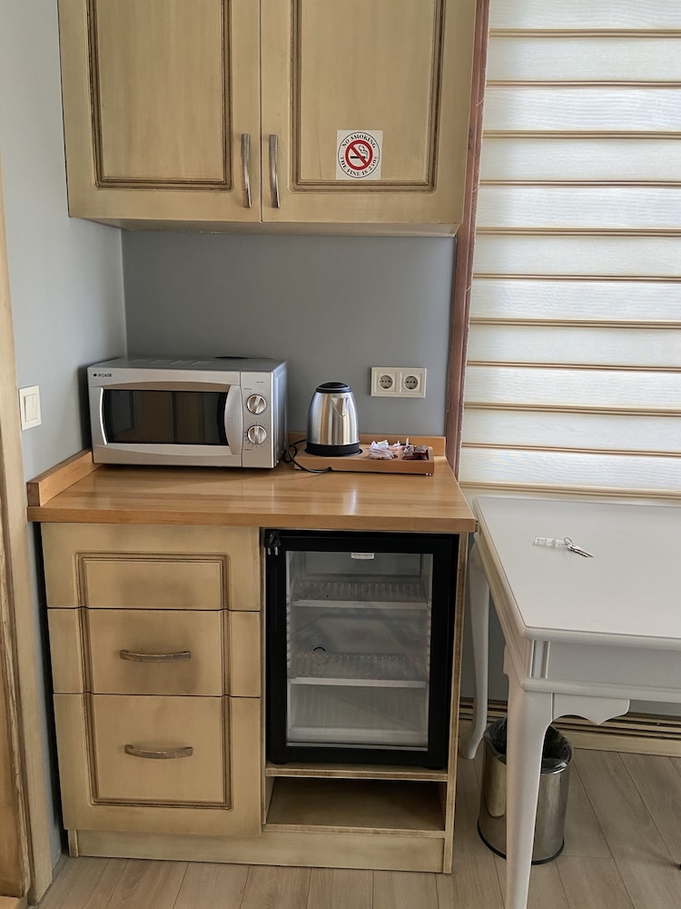 Galatolia Suites - Image 93