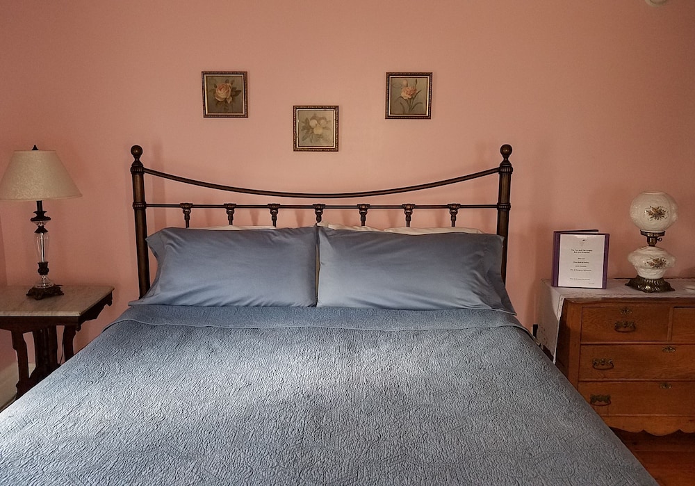 The Fox and the Grapes Bed & Breakfast view 4