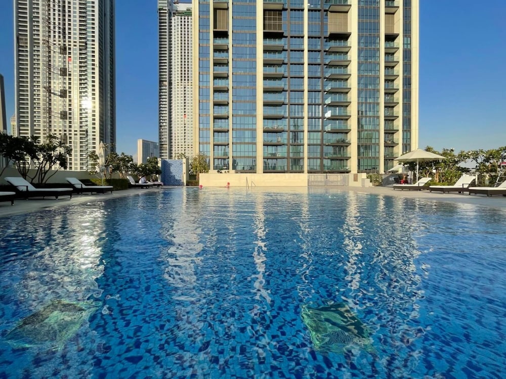Silkhaus Spacious Near Dubai Mall Balcony Views