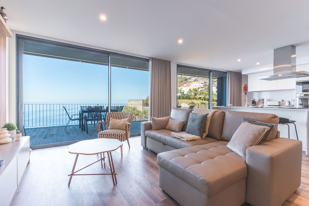 Big Cliff Apartment by Atlantic Holiday