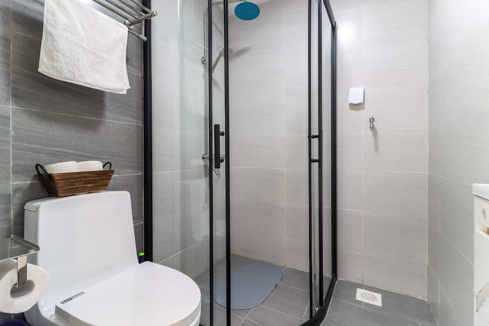 Upperhill View Palace Apartment