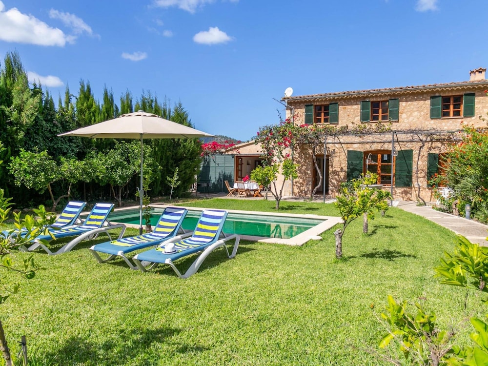 Beautiful Mallorcan Villa With Pool in Soller