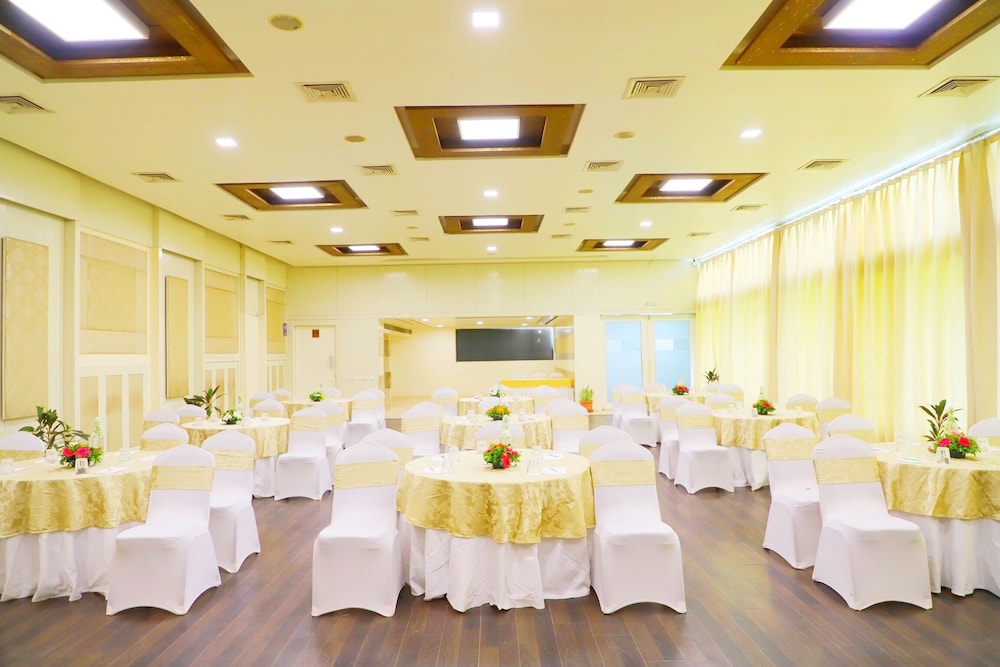Boulevard9, Nadiad – IHCL SeleQtions