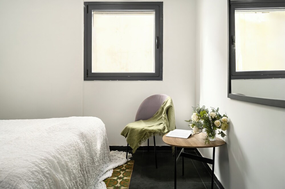 Allenby Urban Living Apartments by Sea N Rent