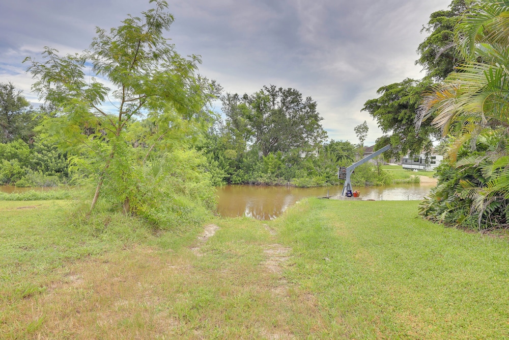 Dock + Canal View: Tranquil Escape in Punta Gorda