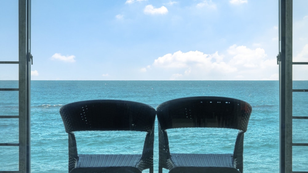 Goseong Beach Jin Spa Pension