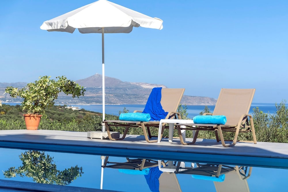 Villa Konstantinos Hilltop Vineyard Escape
