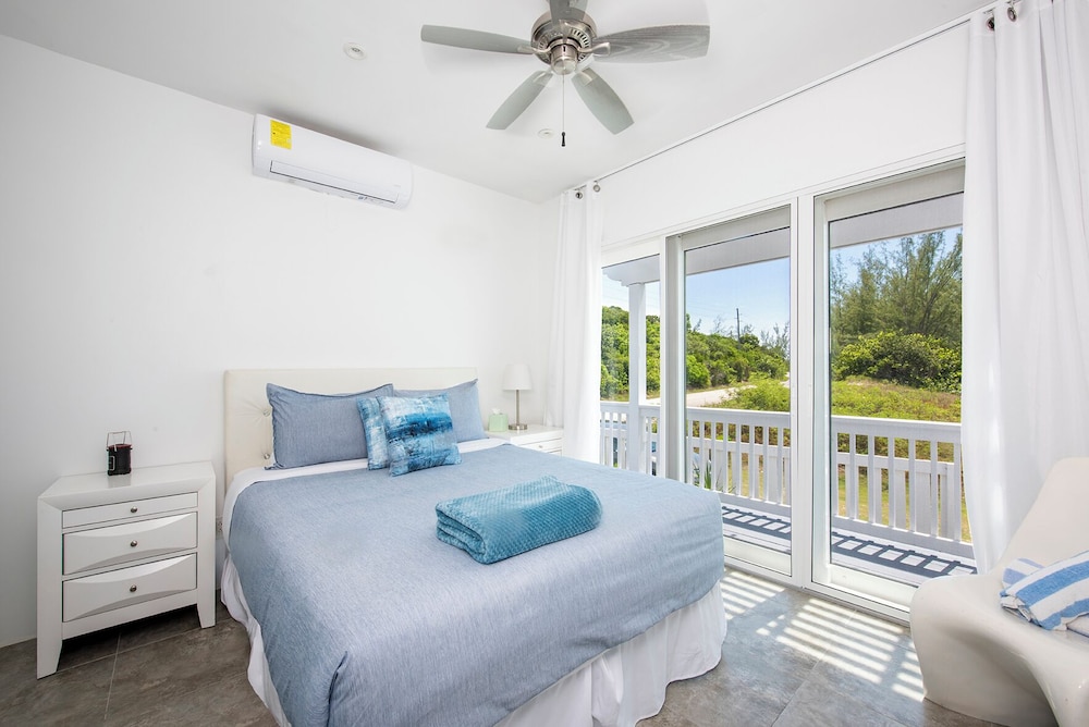 Secluded Luxury: New Beachfront Home With Pool