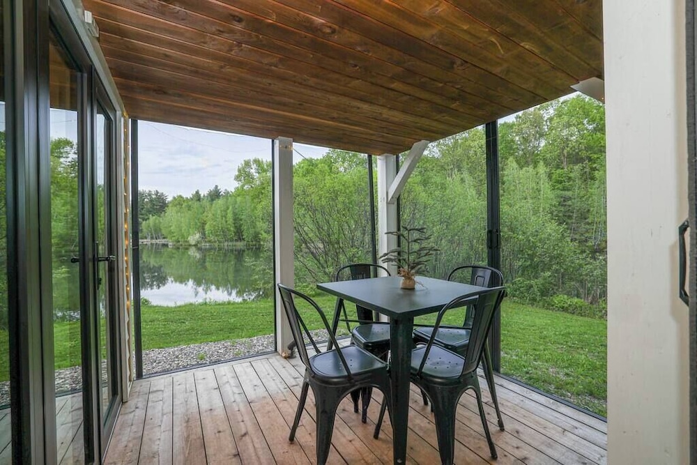 Hidden Retreat 4-homes 134 Acres