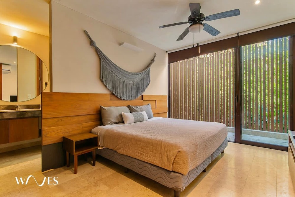2 Br PH w Private Pool in Luxury Gated Community