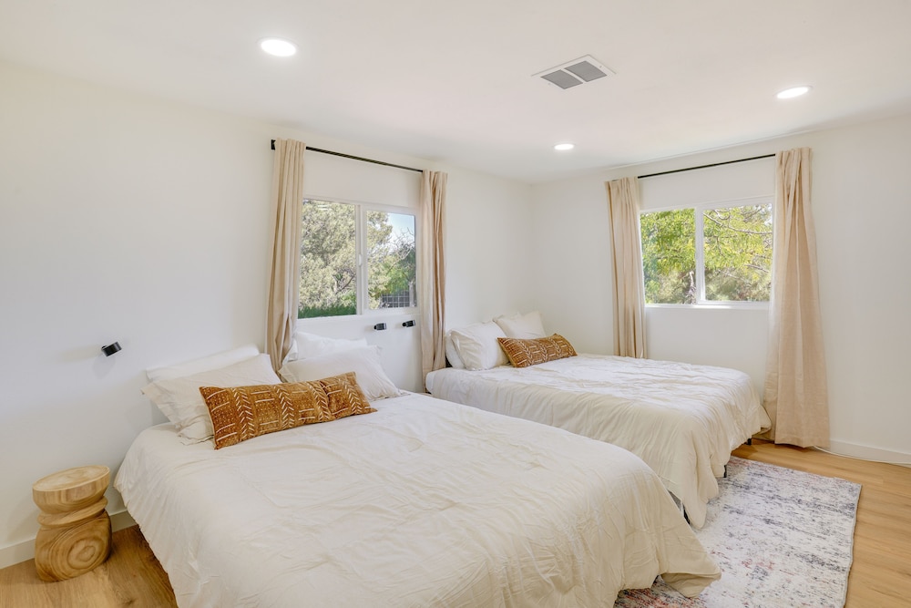 Mtn Views: Bright & Airy Sedona Home!
