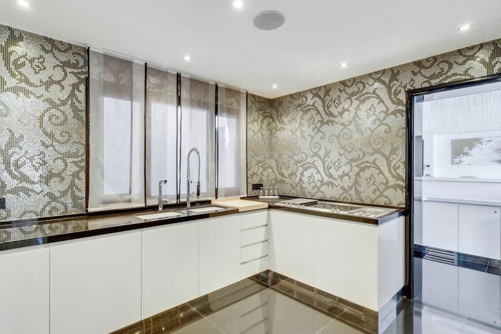 Exceptional Apartment - Near Eiffel Tower