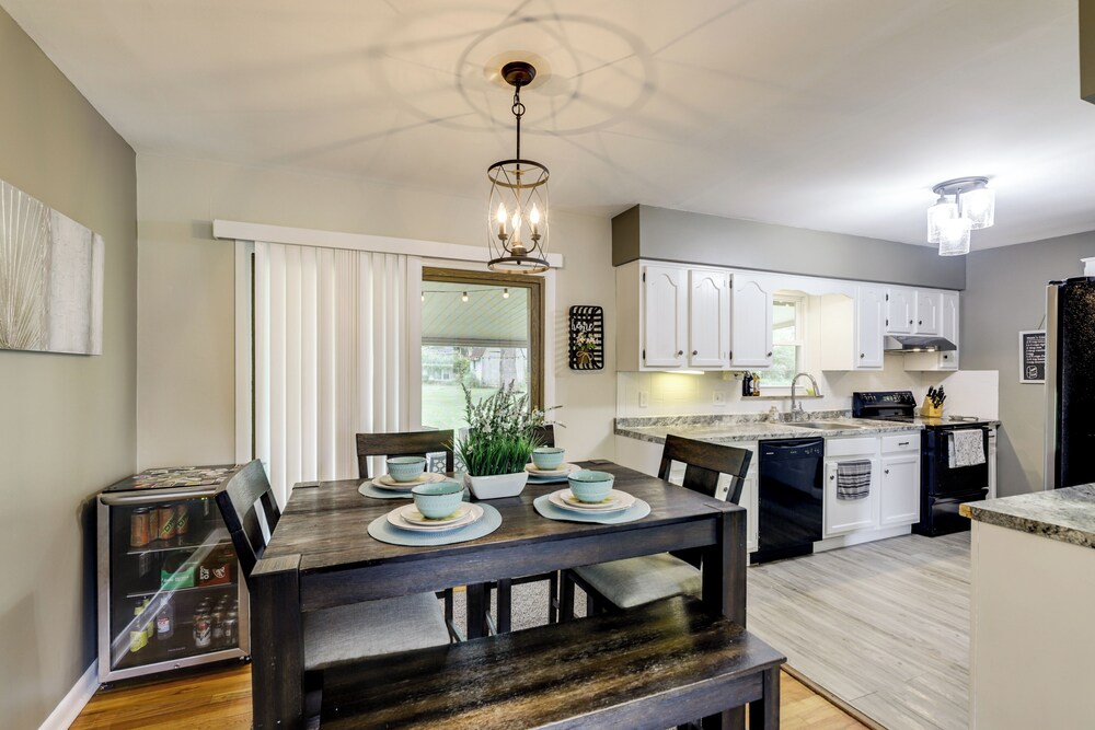 10 Mi to Dtwn Cincinnati: Home w/ Patio & Yard!