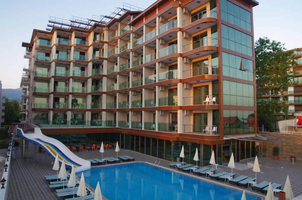 Grand Bayar Beach Hotel - All Inclusive