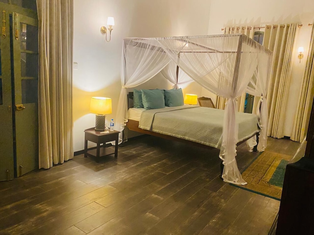 Rain Drops Wellness Villa Sinharaja