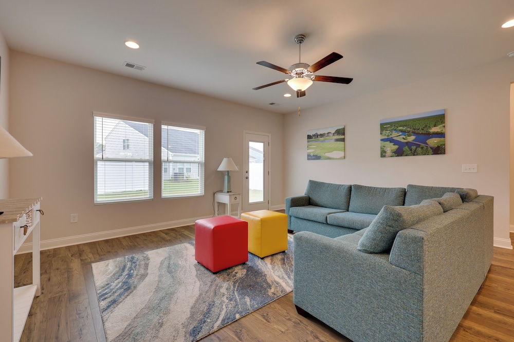 3 Mi to Golf & Waterway: Ocean Isle Beach Retreat!