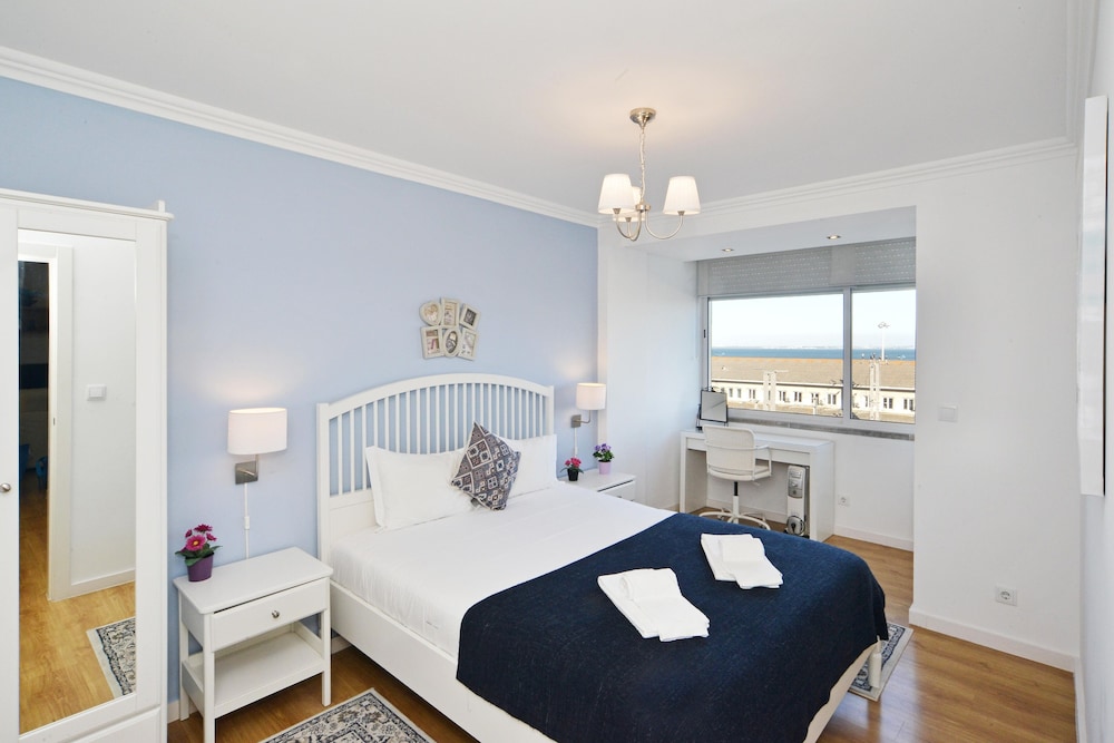 Tejo Blue & Bright Apartment view 3