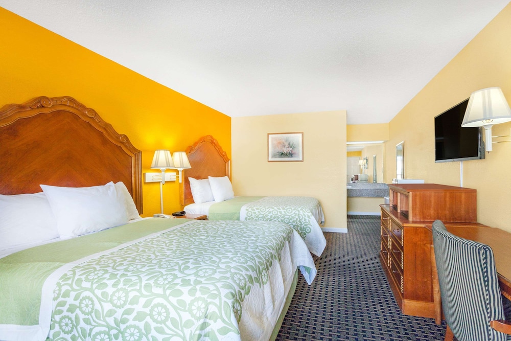 Days Inn by Wyndham Jacksonville, photo 21