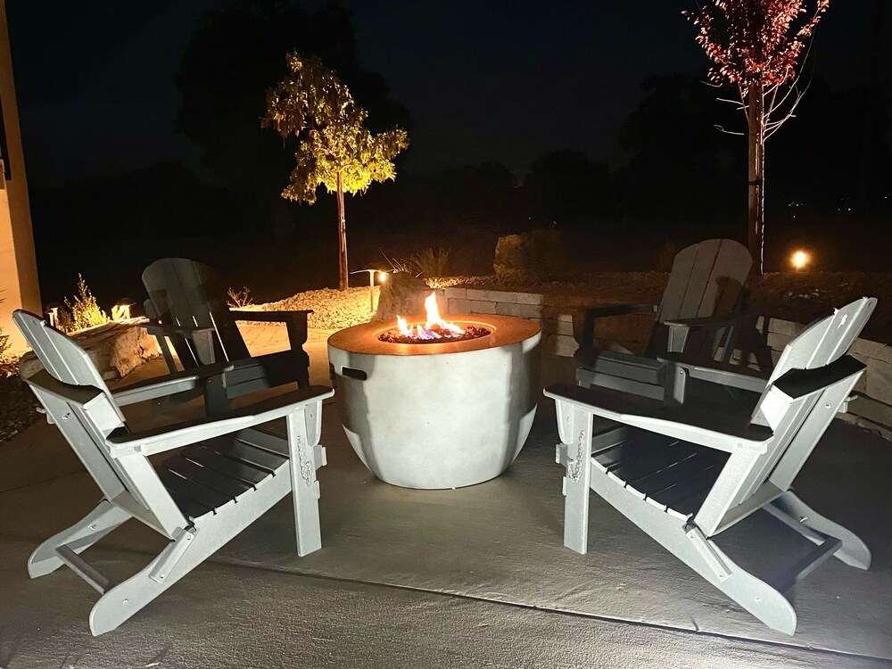 Blue Oak Oasis