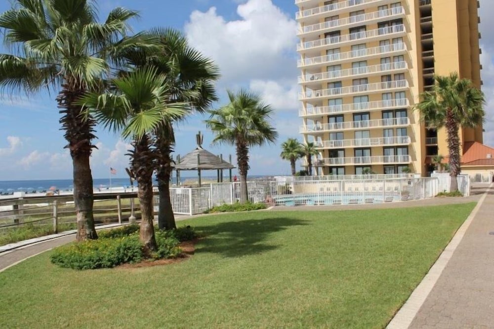 Hotel Summer House Condos by ALBVR - Image 1