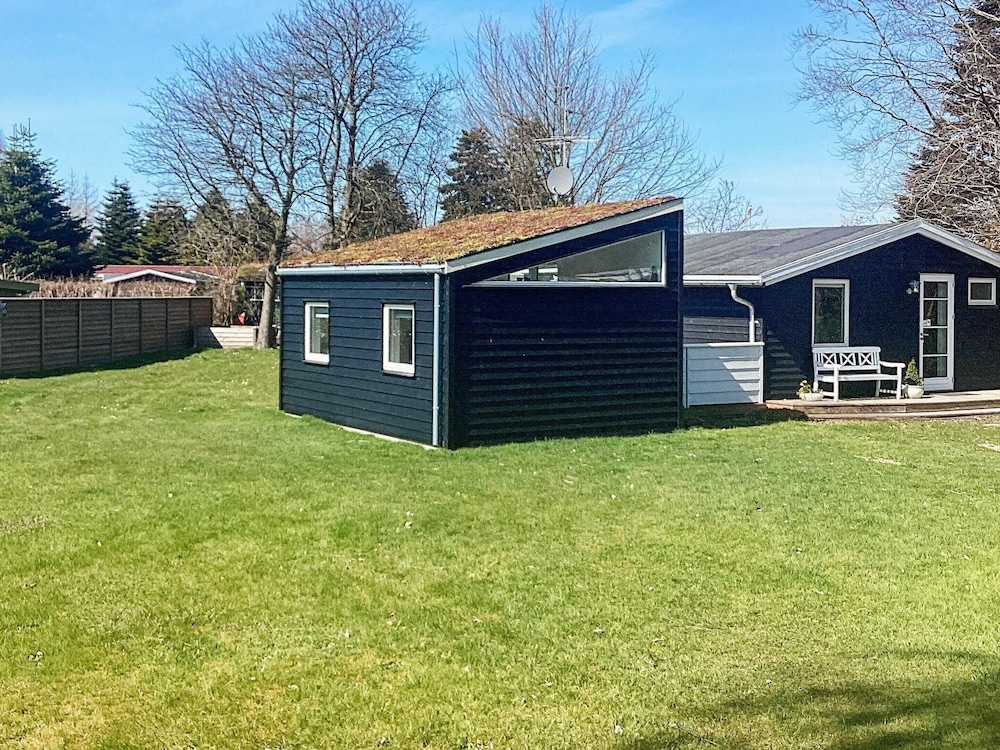 6 Person Holiday Home in Vaeggerlose-by Traum