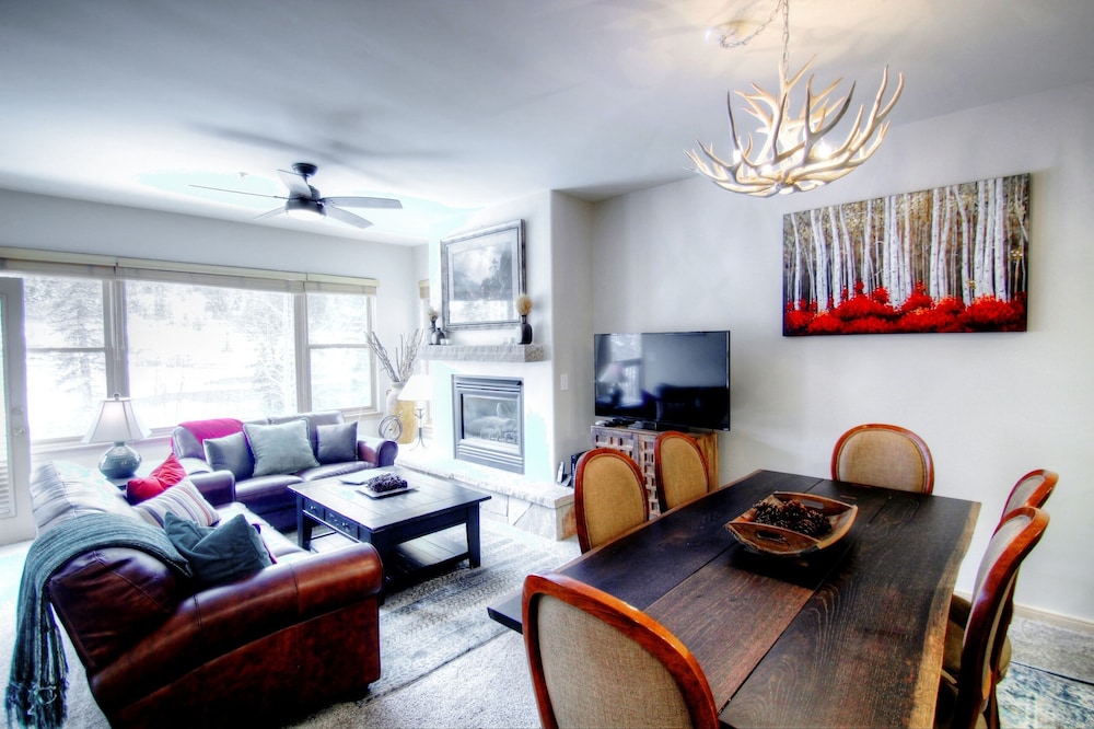 Canyon Run Townhomes F102 3 Bedroom Townhouse by RedAwning - Property Image 11