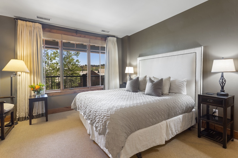 Shooting Star Lodge at Deer Valley Resort - Three Bedroom Residence #101 3 Condo