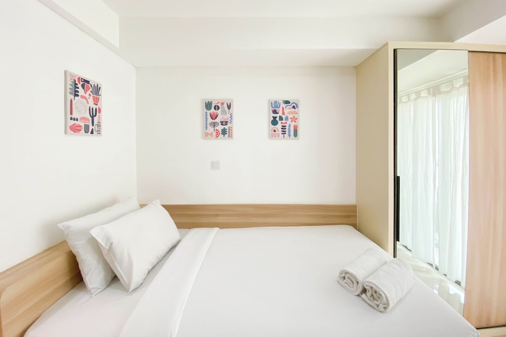 Good And Cozy Stay Studio Daan Mogot City Apartment