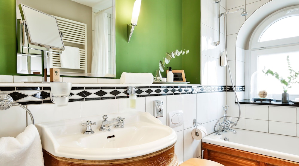 Frankfurt Vacations - Hotel Villa Orange - Property Image 6
