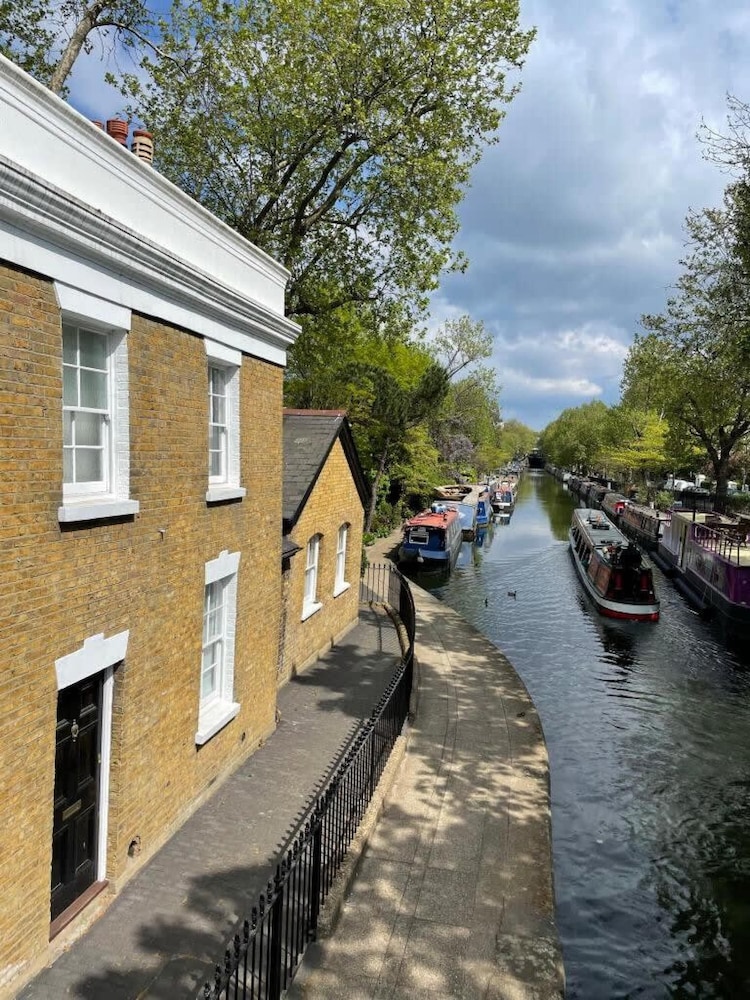 Designer Canal House 2 or 3 Bed Little Venice