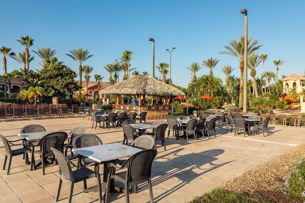 Howards Vacations @ Regal Palms