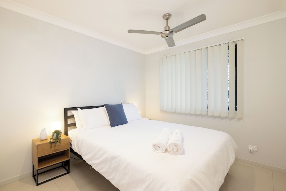 Smart Suites Self Check-in Apartments - 21 Darnley