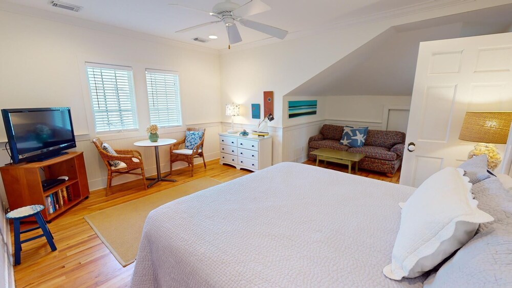 3 10th Place by Tybee Vacation Rentals