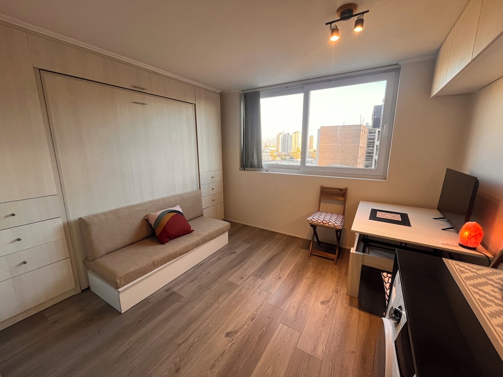 Oceana Suites Serrano