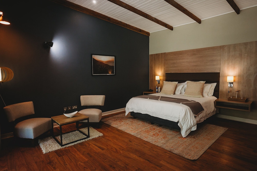 Sandalwood Lodge