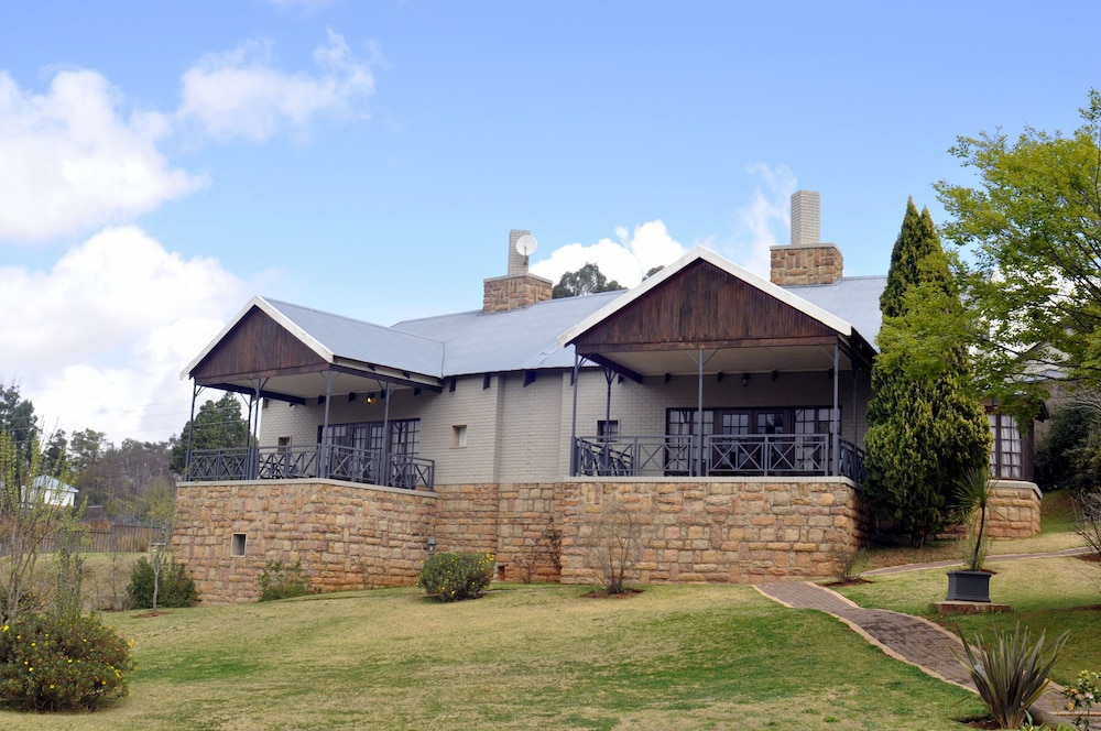 The Highlander Hotel