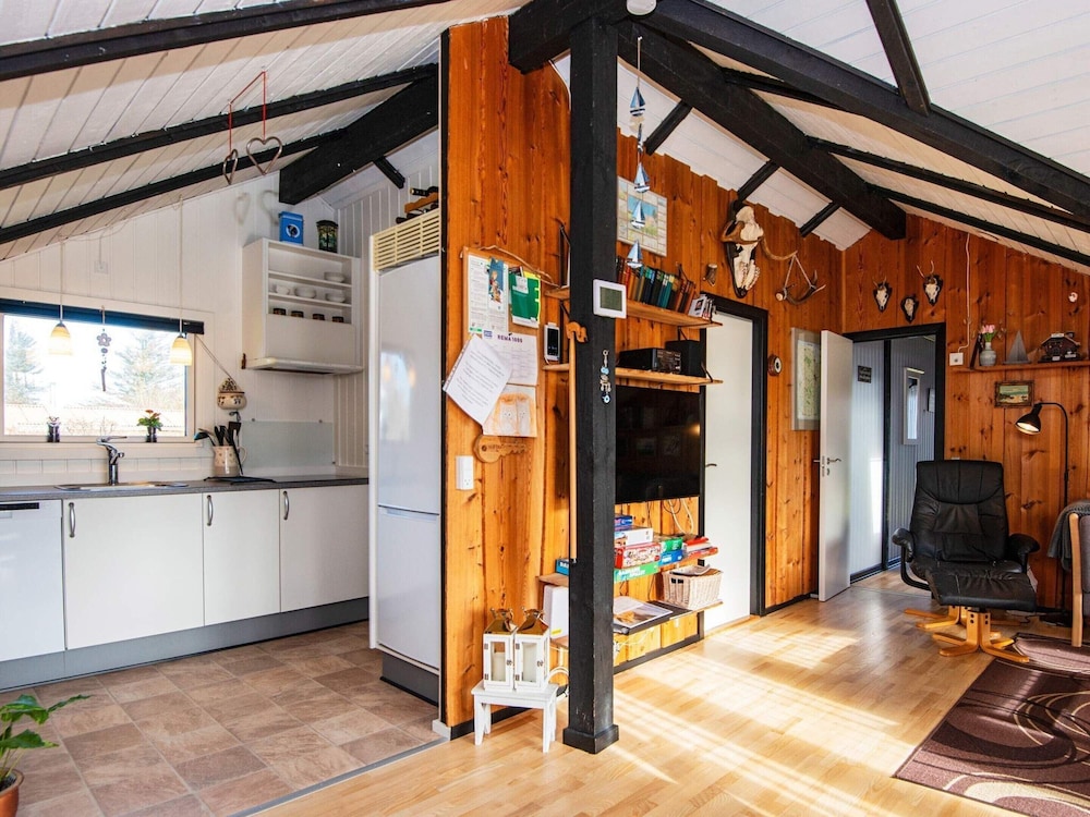 6 Person Holiday Home in Ulfborg view 2