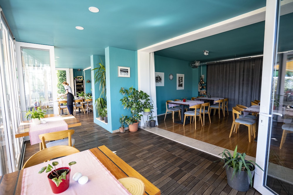 Photo 106