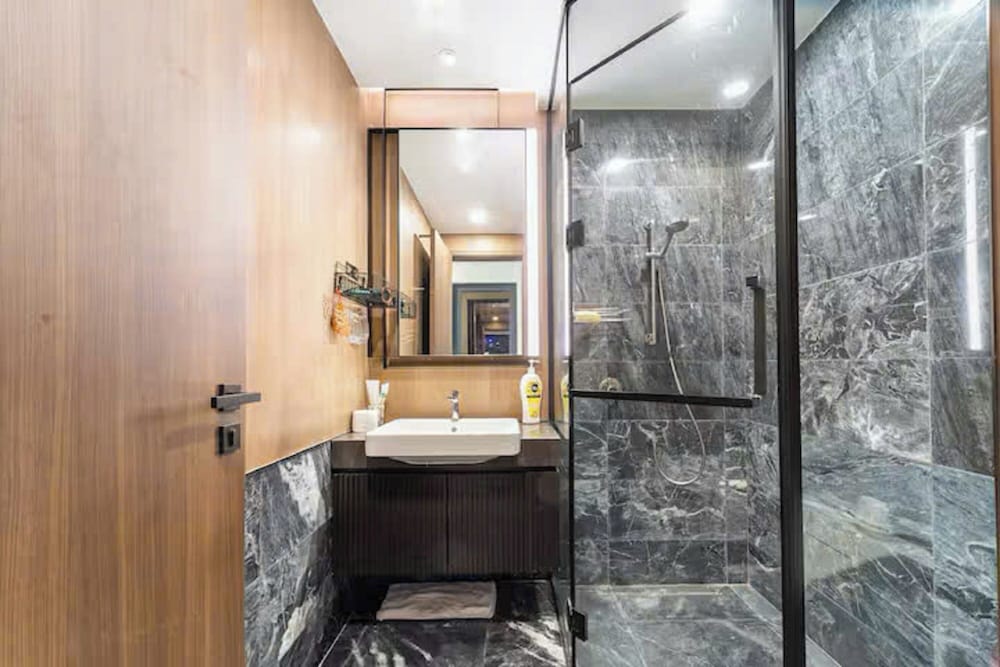 Kluxstay Lumiere Riverside Residence