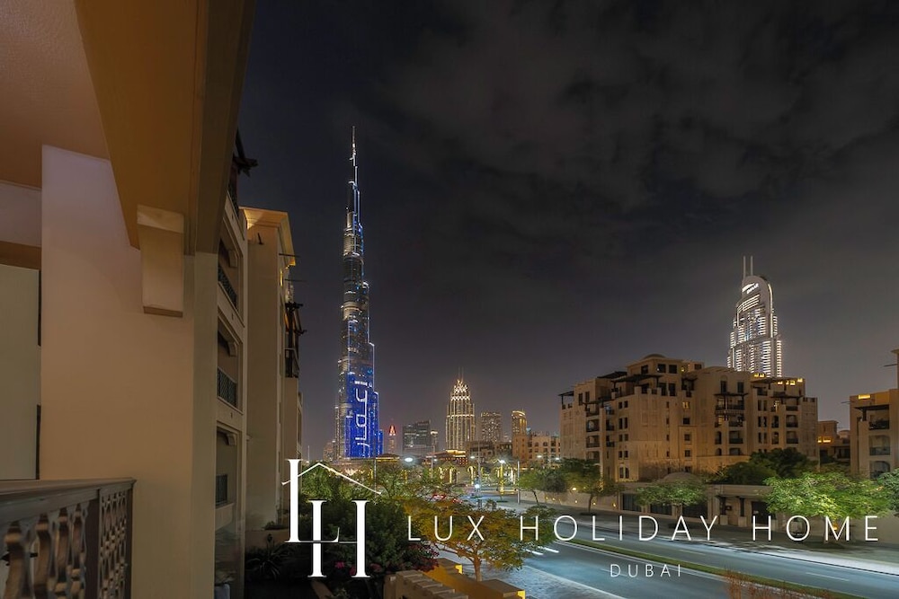 LUX Burj View Suite across Dubai Mall