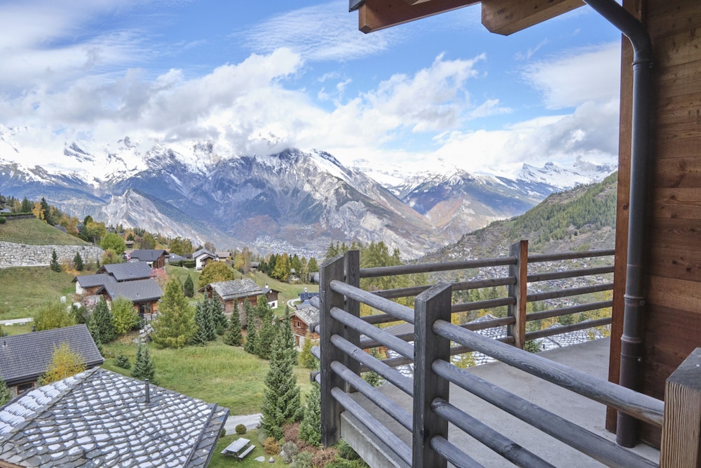 Beautiful Luxury Chalet Roy With Incredible Views