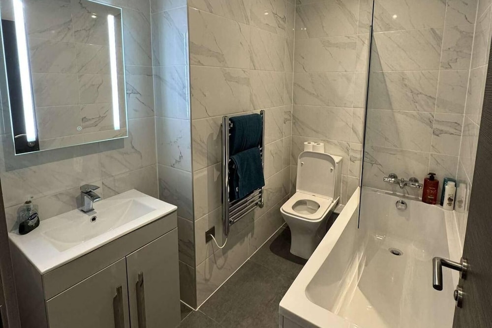 City Centre Oasis - 2 Bed Apartment