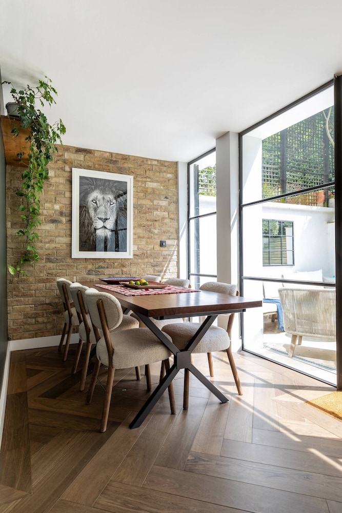 Maida Avenue II by Onefinestay