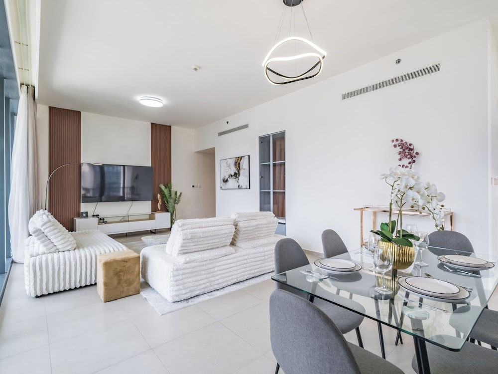 BLVD Heights Residences - Downtown