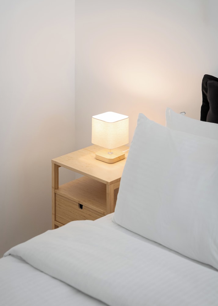 Vouliagmeni Serenity Residence
